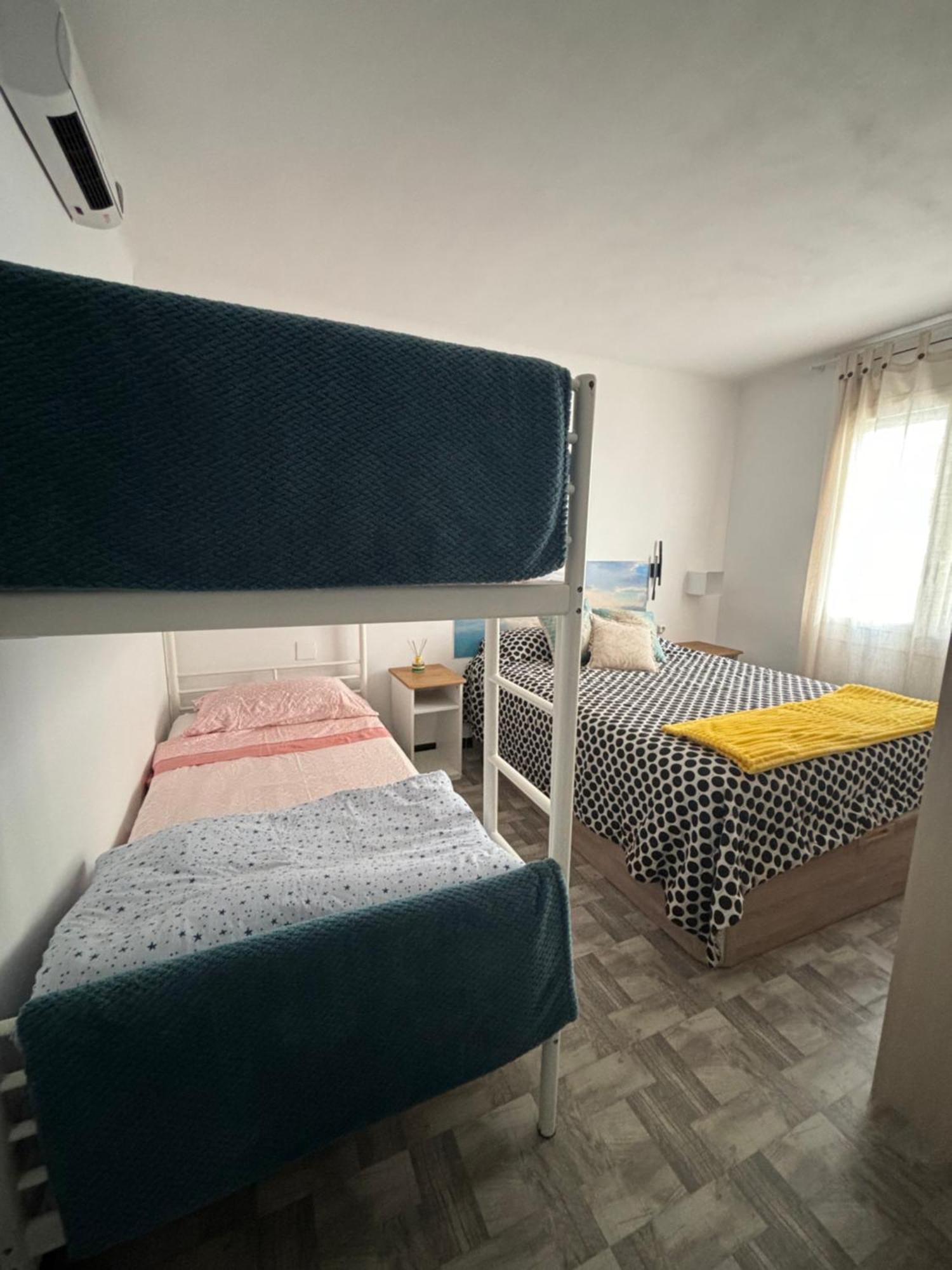 Piso Rita Apartment Roses Bagian luar foto